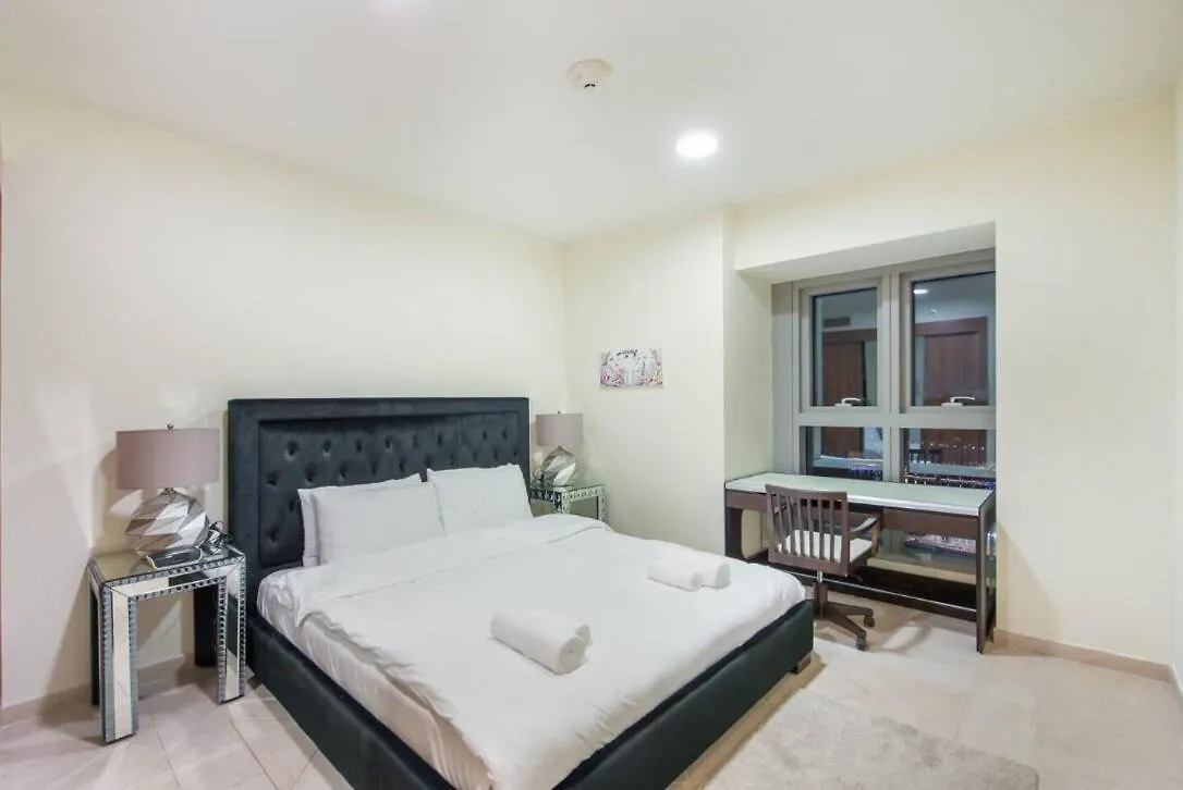Scenic 2Br Near Beach In Princess Tower Marina Dubai Apartment