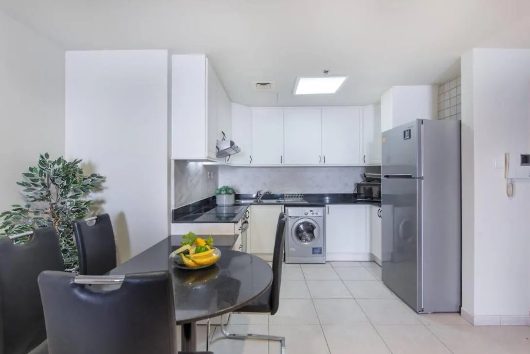 Apartment Scenic 2Br Near Beach In Princess Tower Marina Dubai